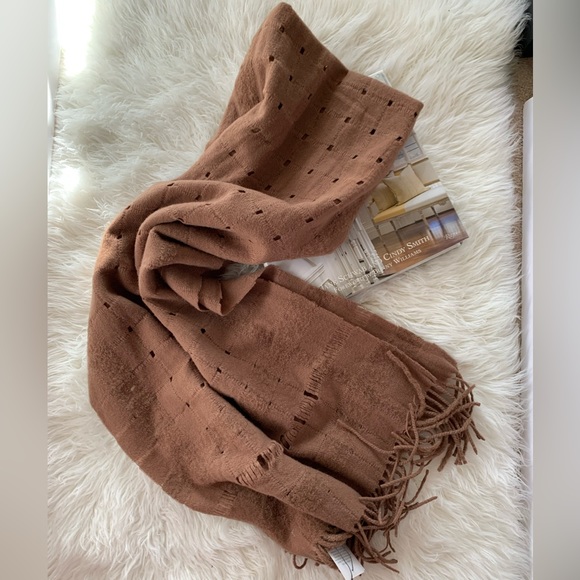 New 100% virgin wool big scarf/throw camel women by Veni Vidi vici made in Italy - Picture 3 of 8